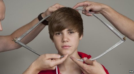justin bieber wax figure photos. a Justin Bieber Wax Figure